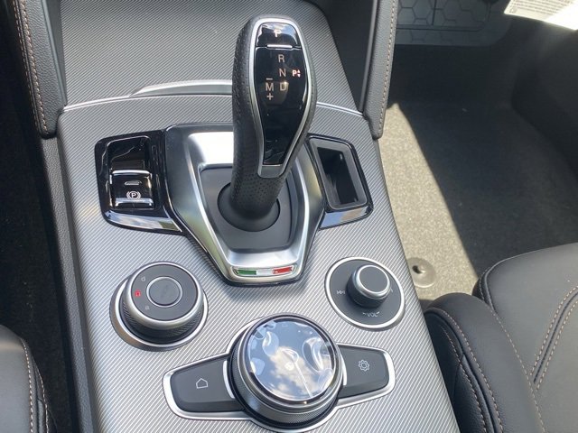 New 2025 Alfa Romeo Stelvio Sprint image 33