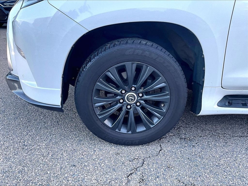 Used 2022 Lexus GX 460 Premium w/ Accessory Package AWD/4WD image 7