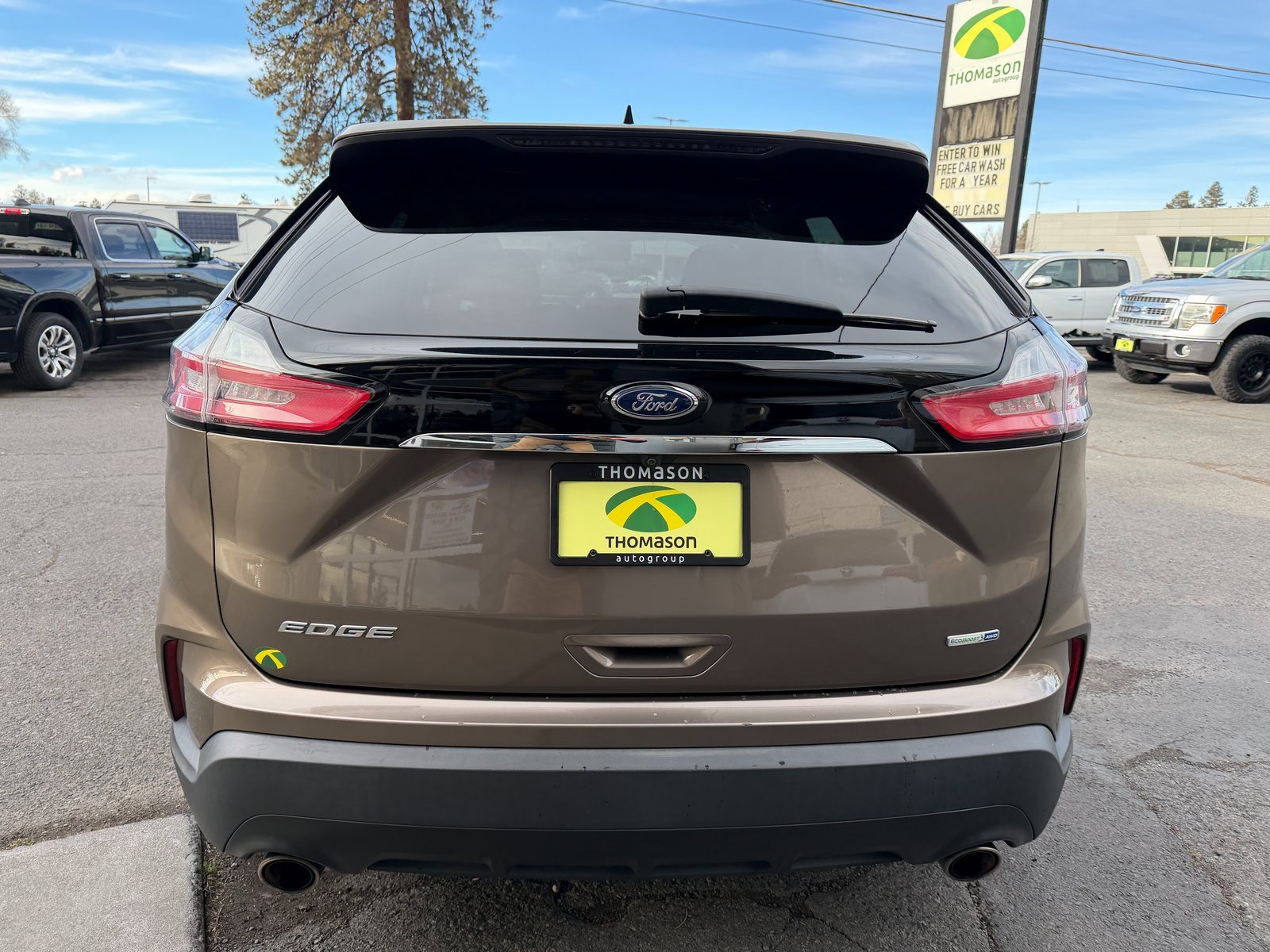 Used 2019 Ford Edge SE image 5