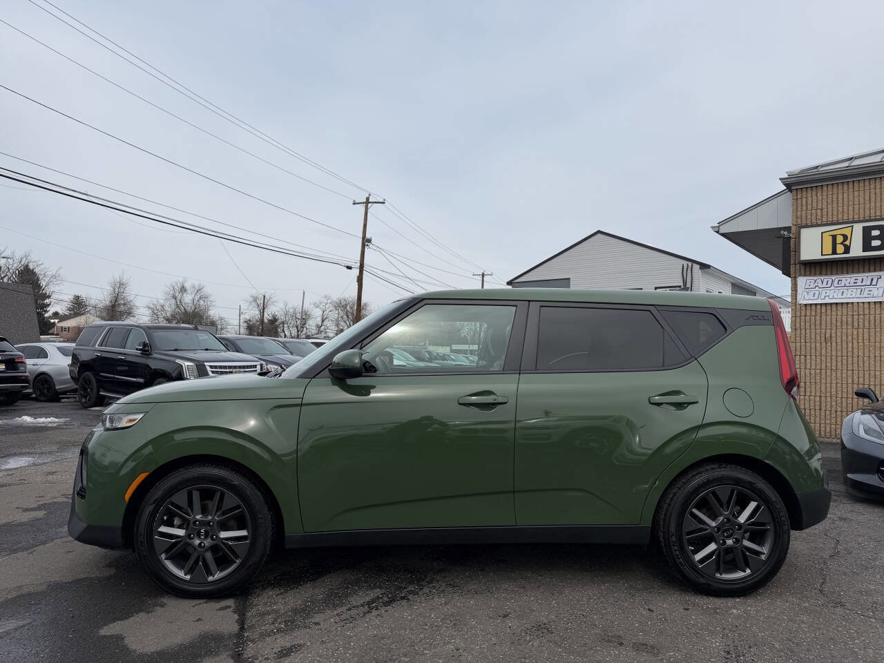 Used 2021 Kia Soul EX image 2