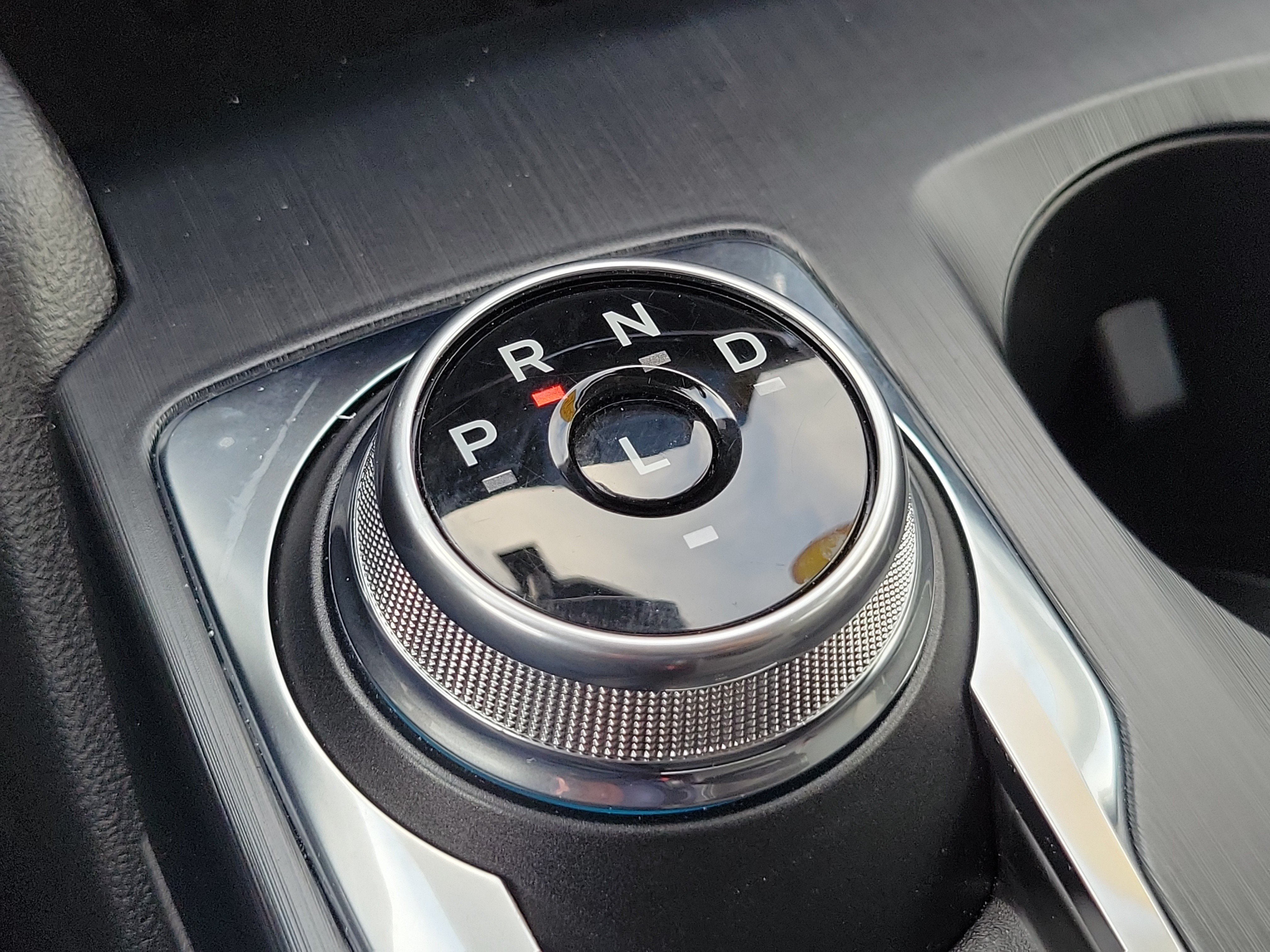 Used 2025 Ford Escape Platinum AWD/4WD image 33