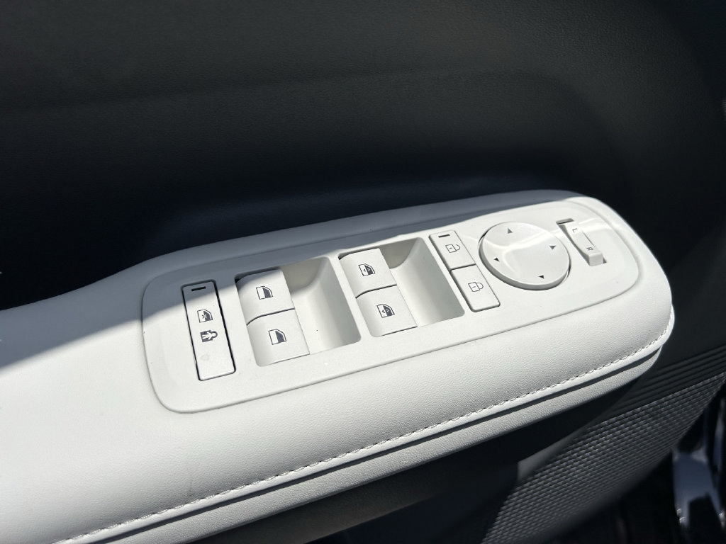 New 2026 Hyundai Santa Fe SEL FWD image 23