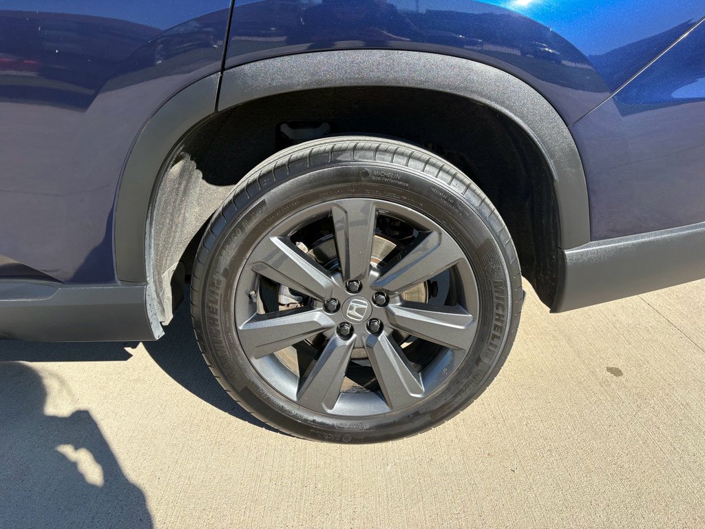 Certified 2024 Honda Pilot Sport image 32