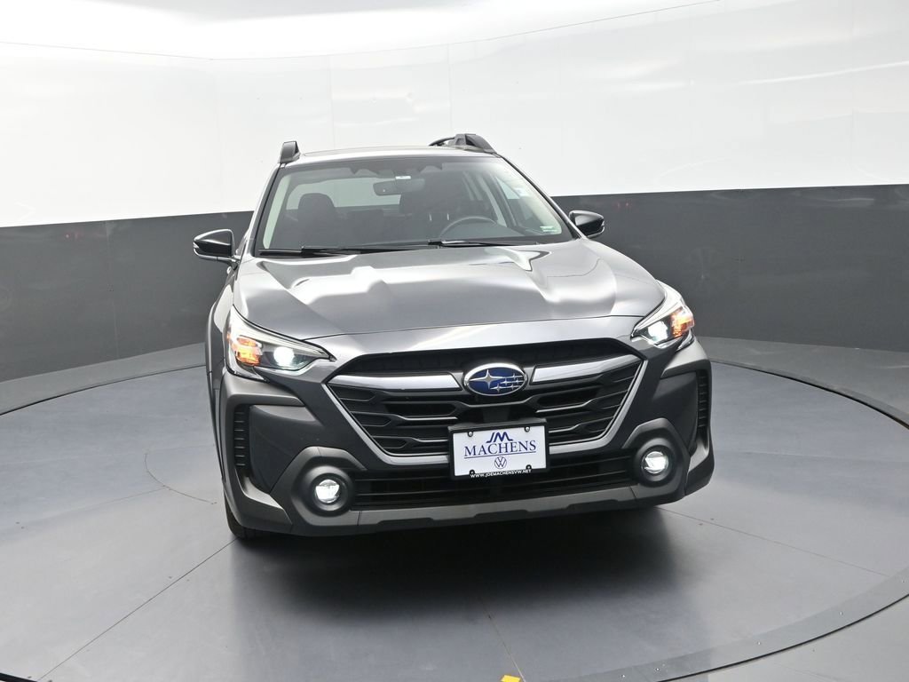 Used 2024 Subaru Outback Premium AWD/4WD image 2