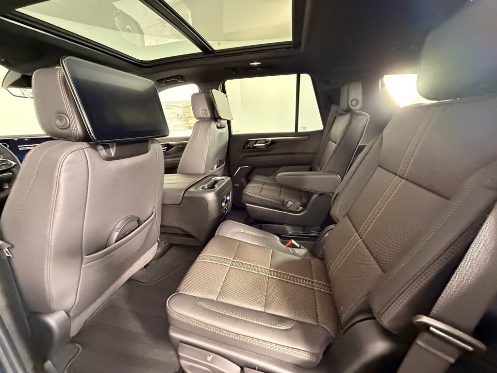New 2026 Chevrolet Tahoe High Country AWD/4WD image 17