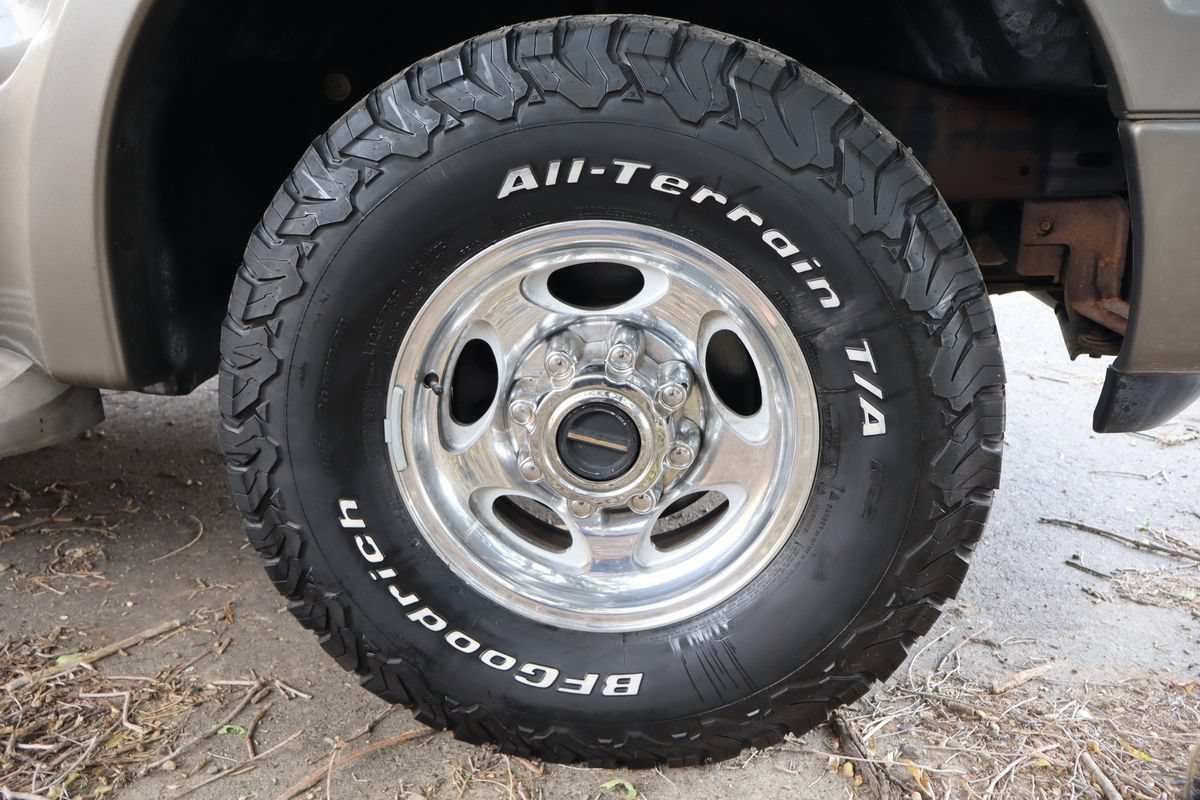 Used 2005 Ford Excursion Limited AWD/4WD image 44