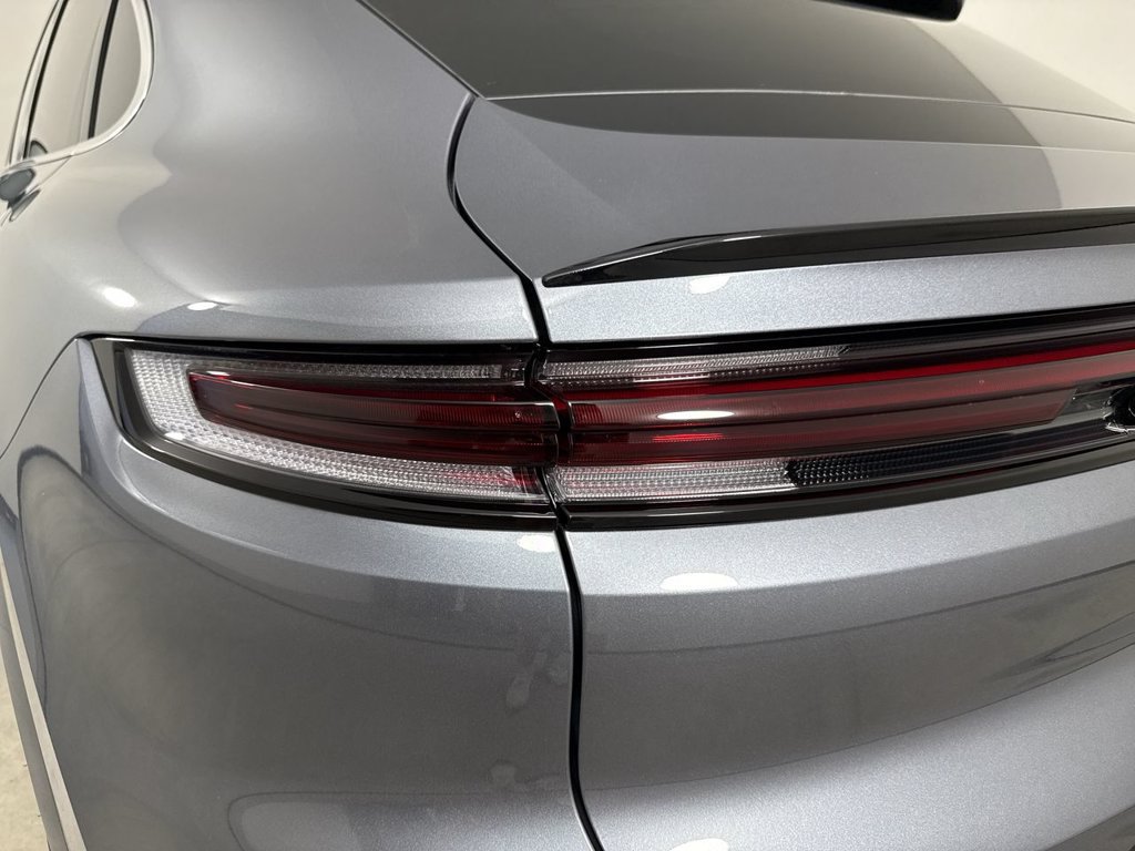 New 2026 Porsche Cayenne Coupe AWD/4WD image 17