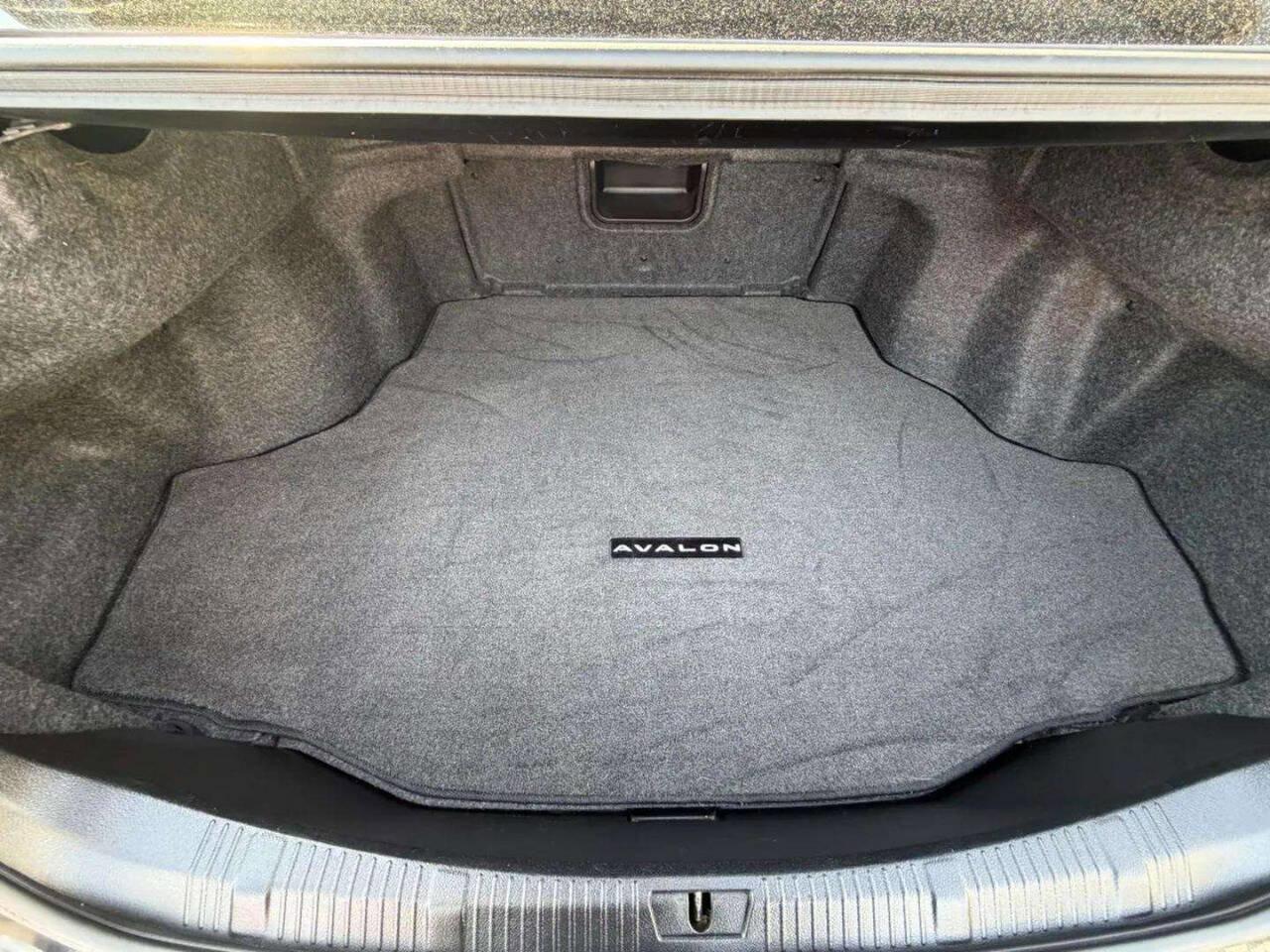 Used 2015 Toyota Avalon XLE image 7