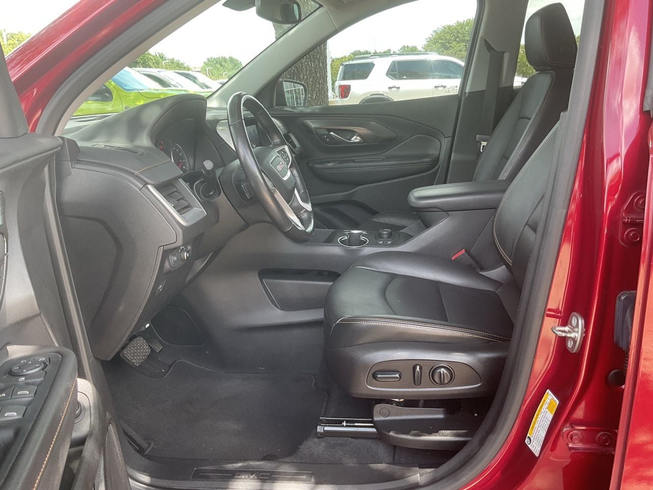 Used 2019 GMC Terrain SLT w/ Preferred Package FWD image 8
