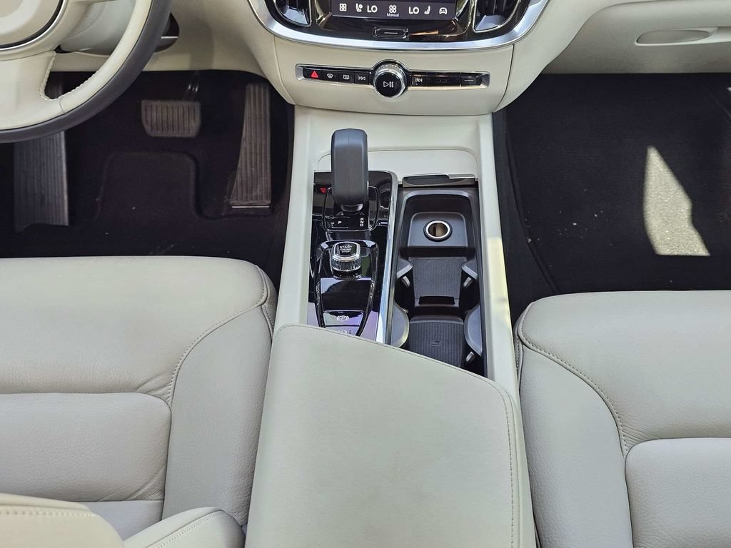 Certified 2024 Volvo S60 B5 Core w/ Climate Package AWD/4WD image 17
