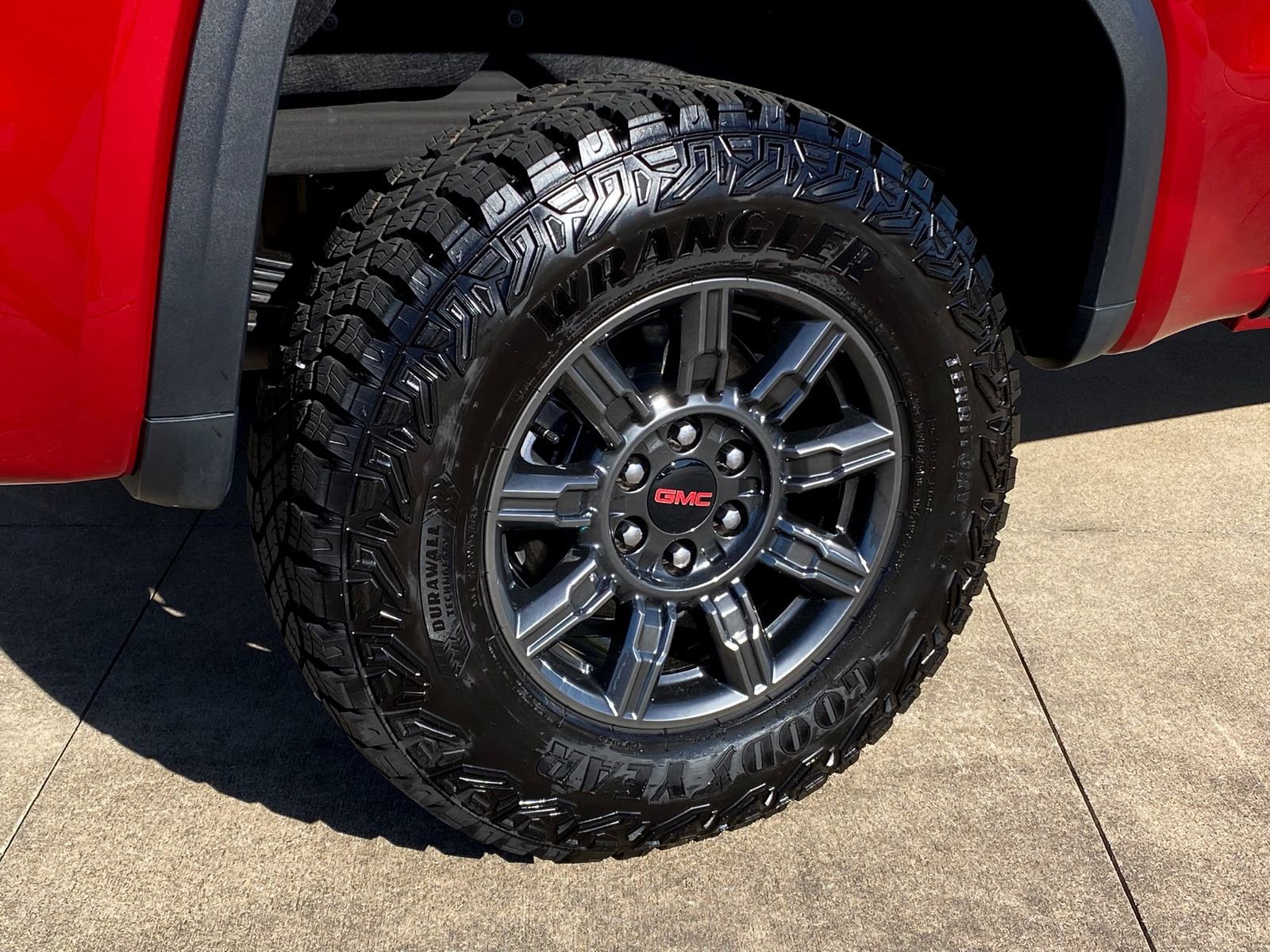 Used 2024 GMC Sierra 1500 AT4X image 8