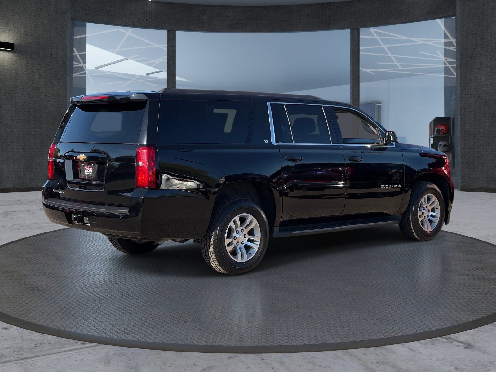 Certified 2019 Chevrolet Suburban LT AWD/4WD image 6