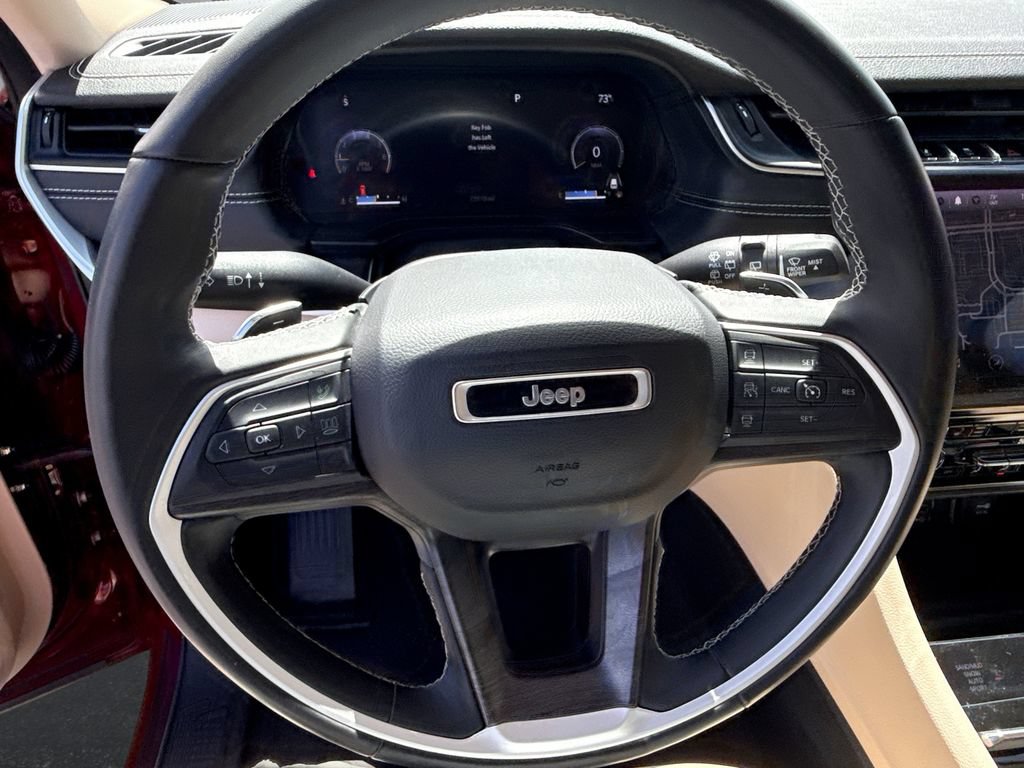 Used 2022 Jeep Grand Cherokee Limited AWD/4WD image 21