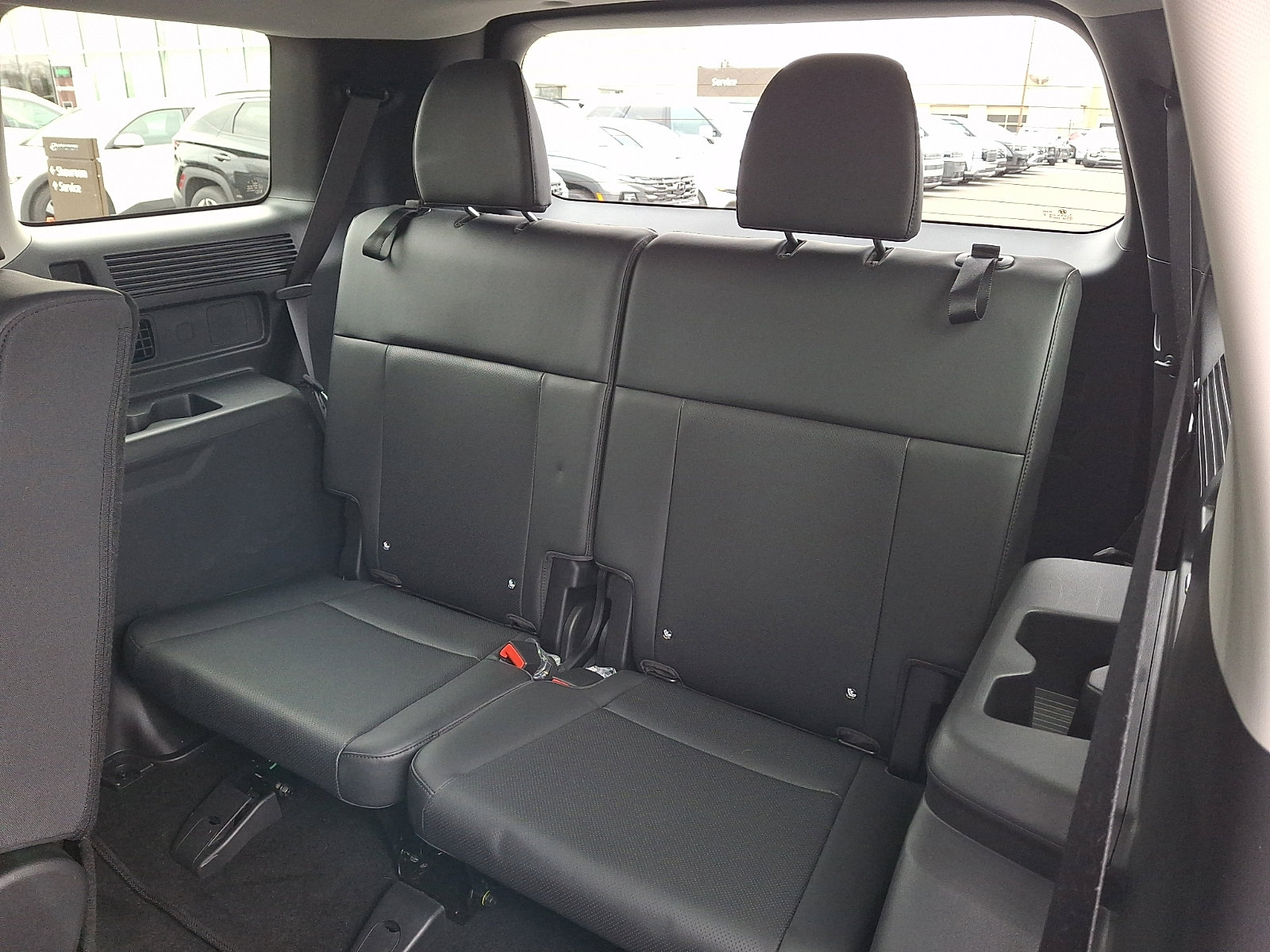 Certified 2025 Hyundai Santa Fe SEL image 10