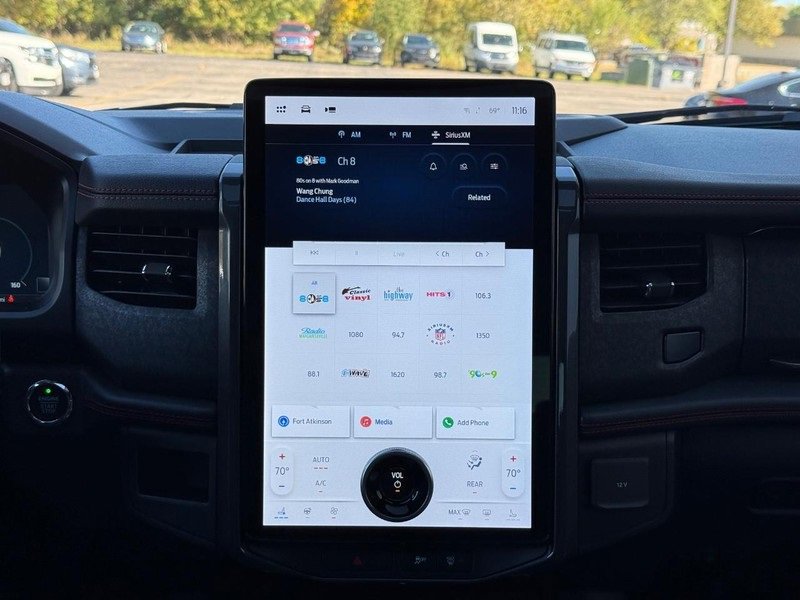 Certified 2022 Ford Expedition Limited image 11