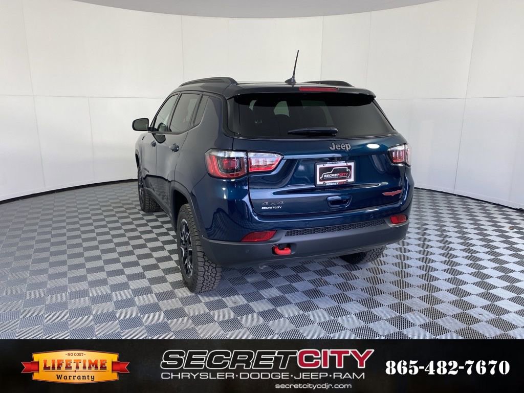 New 2026 Jeep Compass Trailhawk w/ Sun, Sound & Navigation Group image 5