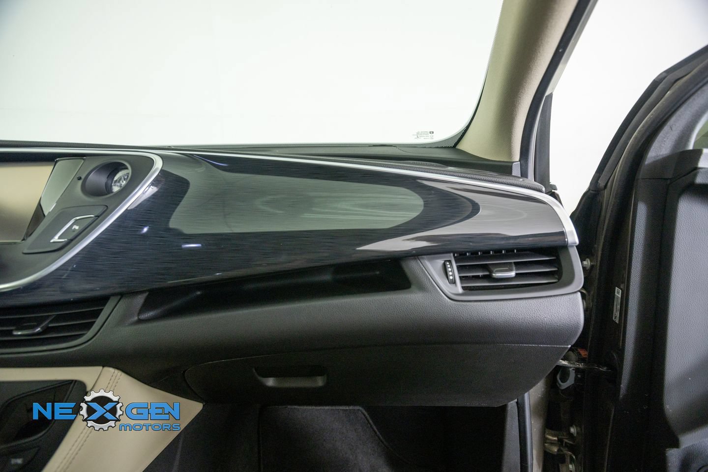 Used 2018 Buick Envision Preferred FWD image 40
