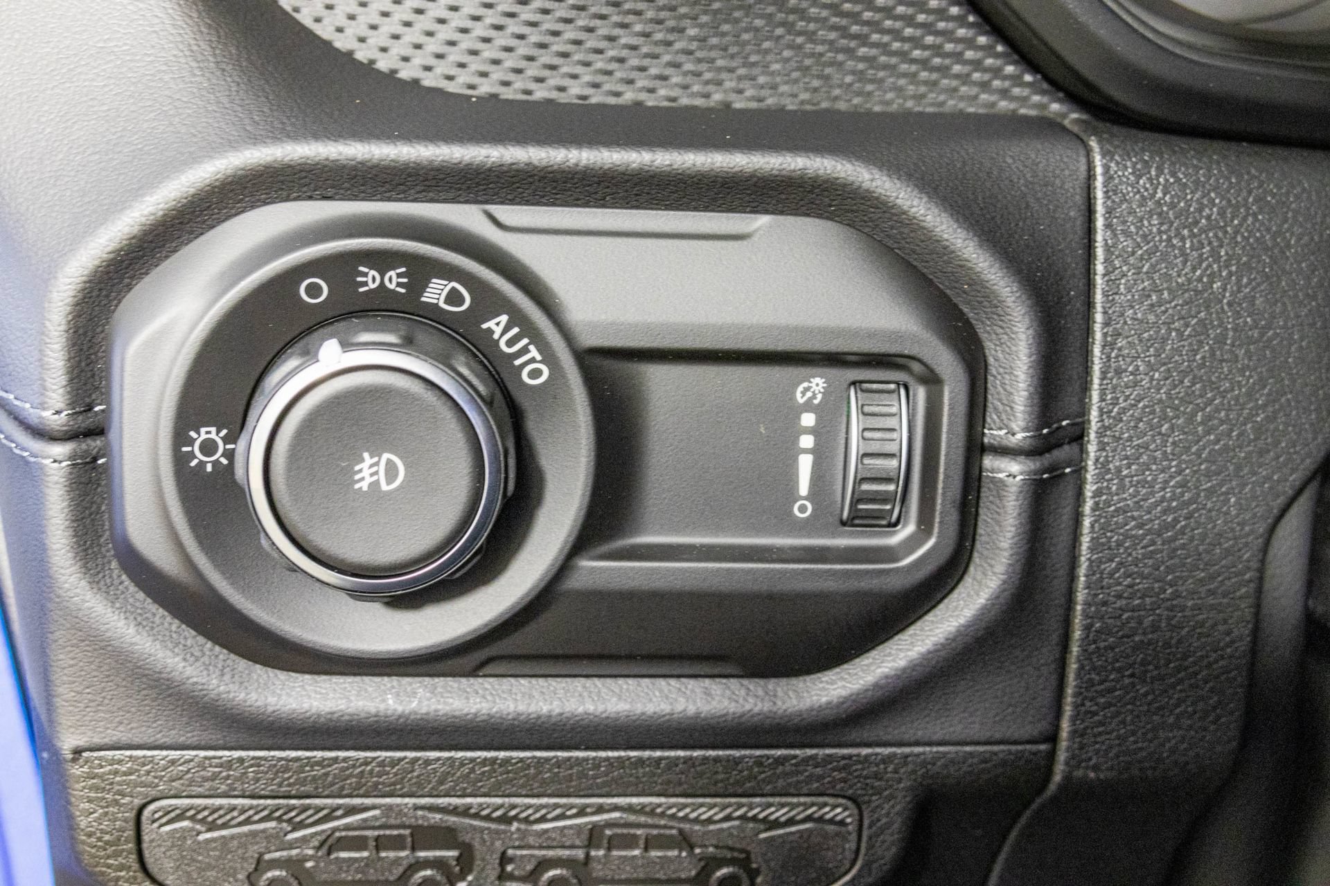 New 2026 Jeep Wrangler Unlimited Rubicon AWD/4WD image 32