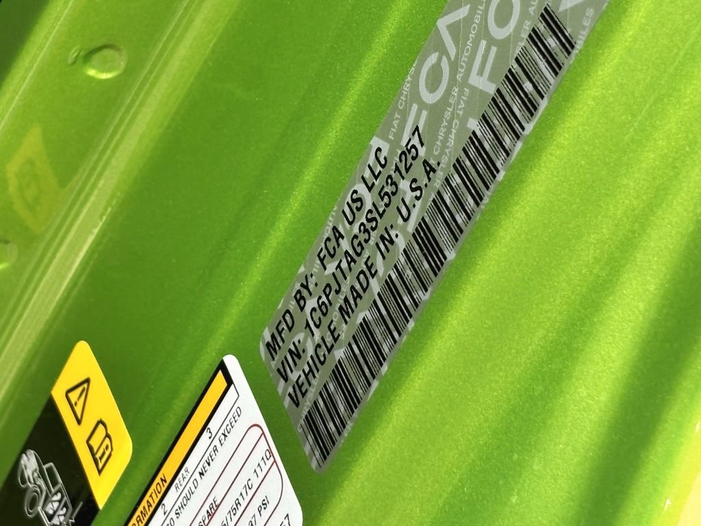 New 2025 Jeep Gladiator Sport image 21