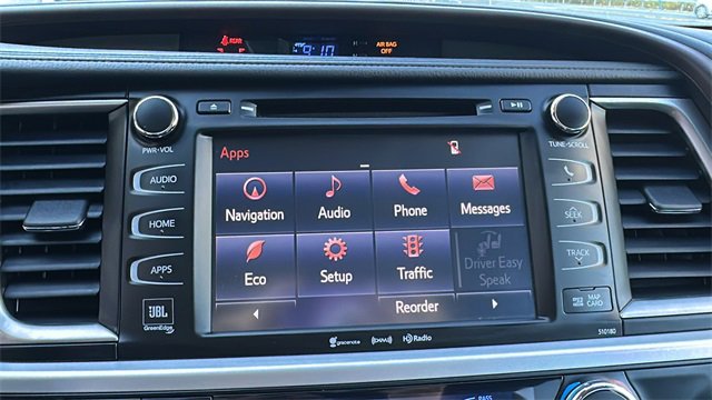 Used 2017 Toyota Highlander Limited image 11