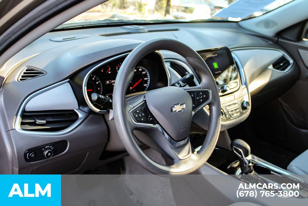Used 2024 Chevrolet Malibu LT FWD image 32
