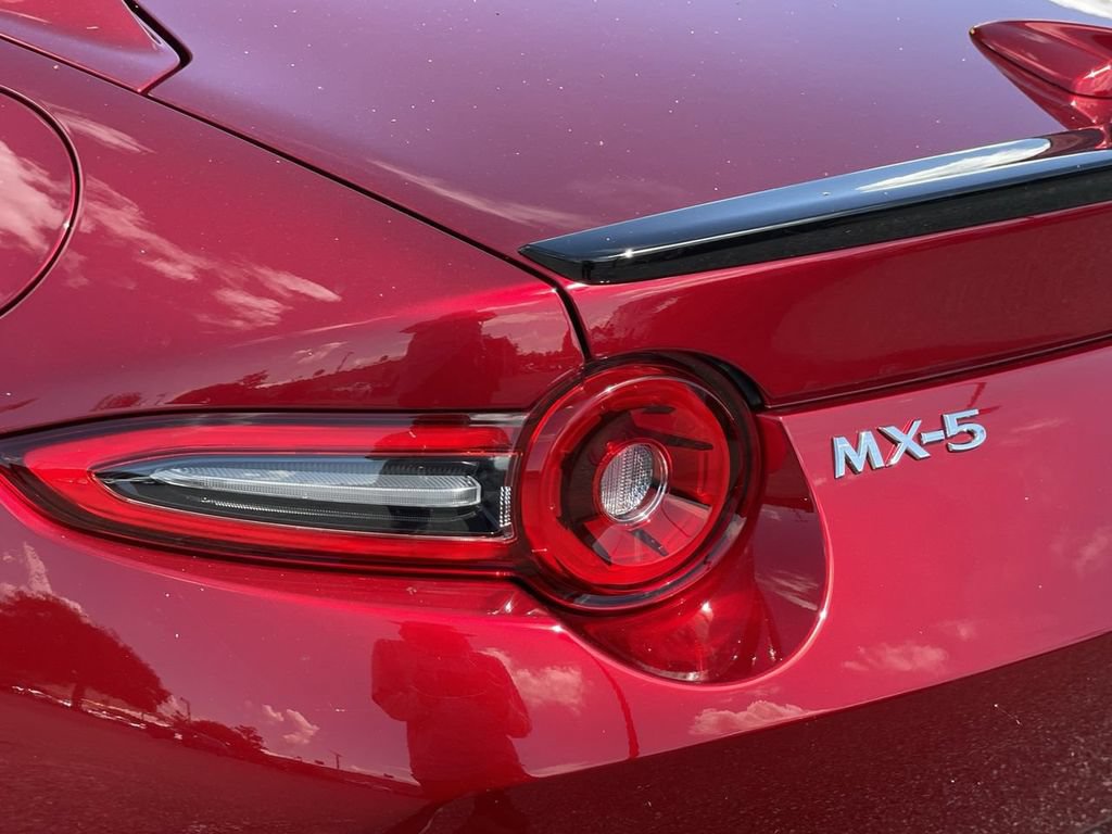 Used 2025 MAZDA MX-5 Miata RF Grand Touring RWD image 38
