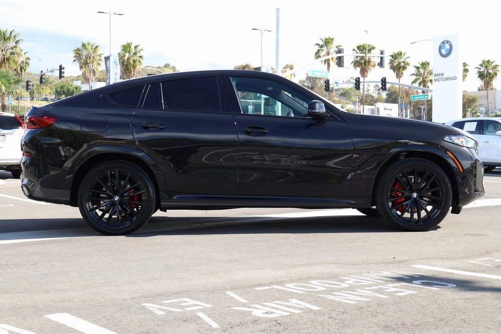 New 2026 BMW X6 xDrive40i image 3
