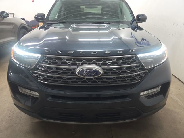 Used 2023 Ford Explorer XLT w/ Equipment Group 202A image 22