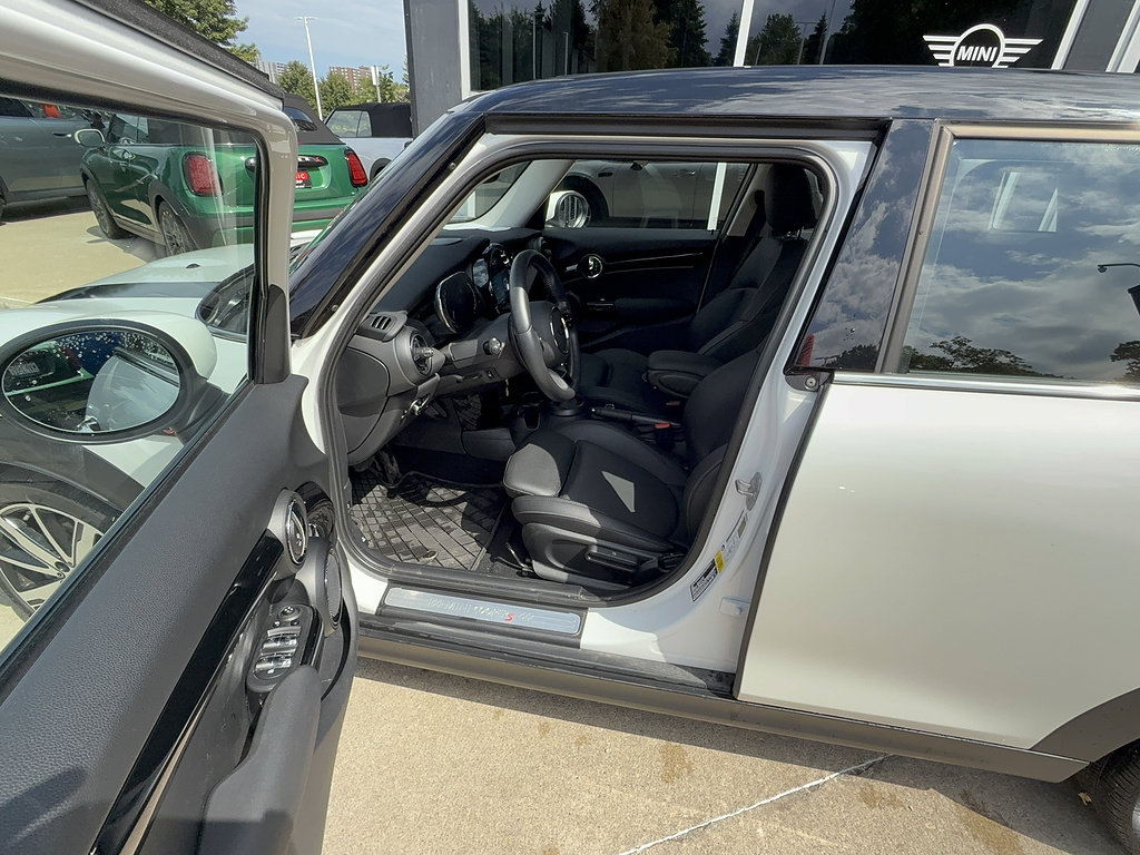 Used 2024 MINI Cooper S FWD image 5