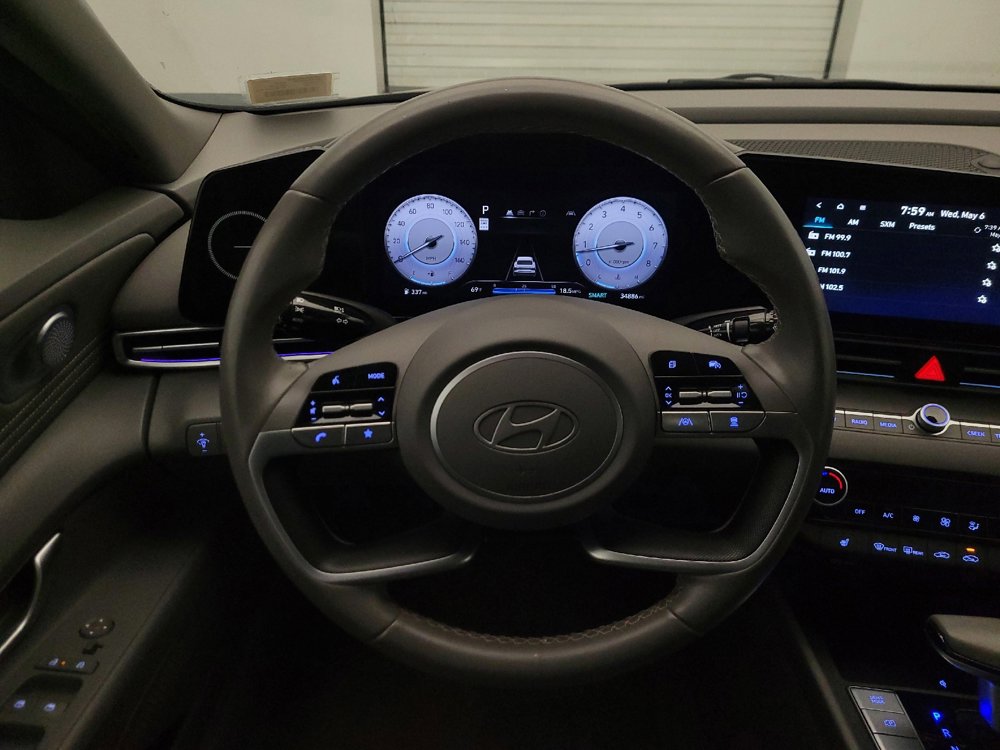 Used 2025 Hyundai Elantra SEL FWD image 22