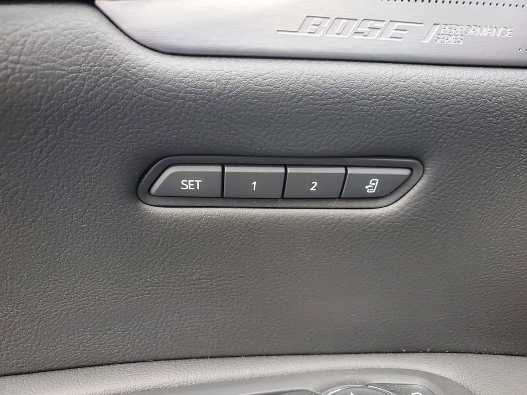 Certified 2023 Cadillac XT5 Sportv w/ Technology Package image 17