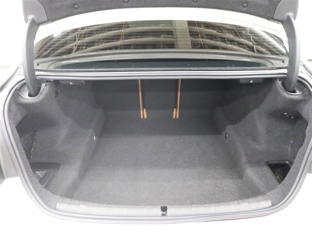 Used 2019 BMW M550i xDrive image 10