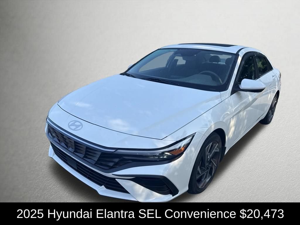 Used 2025 Hyundai Elantra SEL FWD image 7