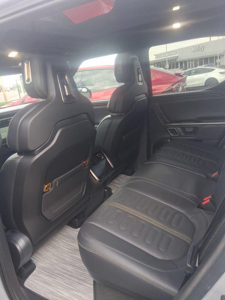 Used 2024 Rivian R1T Adventure Dual AWD/4WD image 8