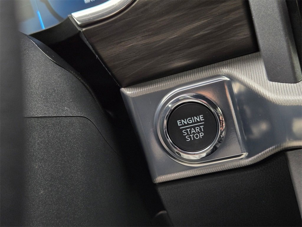 Used 2025 Ford F150 Lariat w/ FX4 Off-Road Package image 20