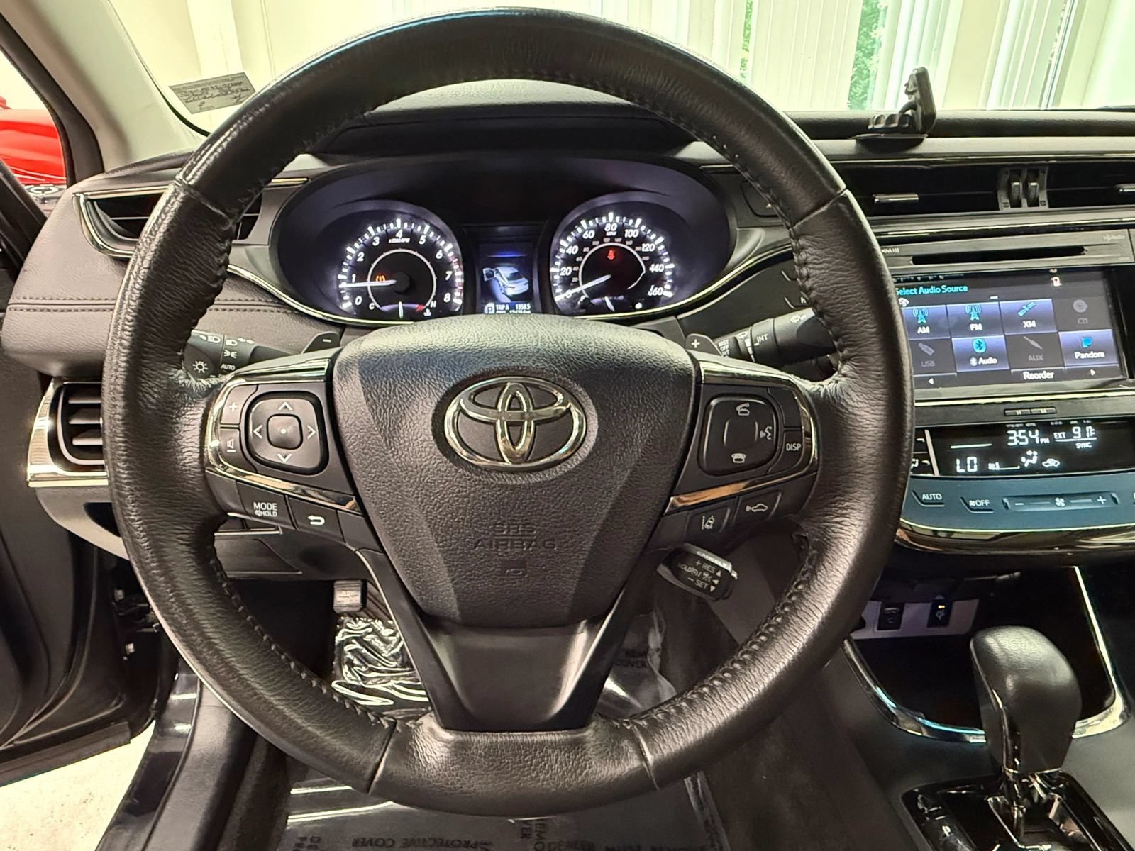 Used 2018 Toyota Avalon XLE Premium FWD image 29
