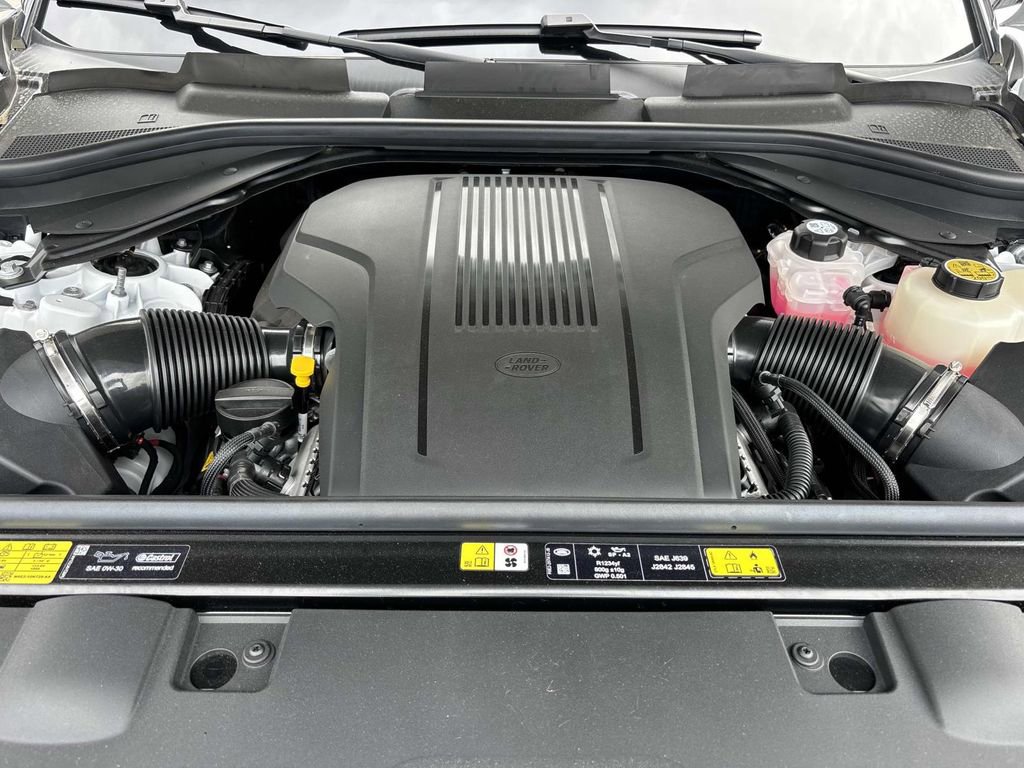 New 2025 Land Rover Range Rover Sport Dynamic SE image 24