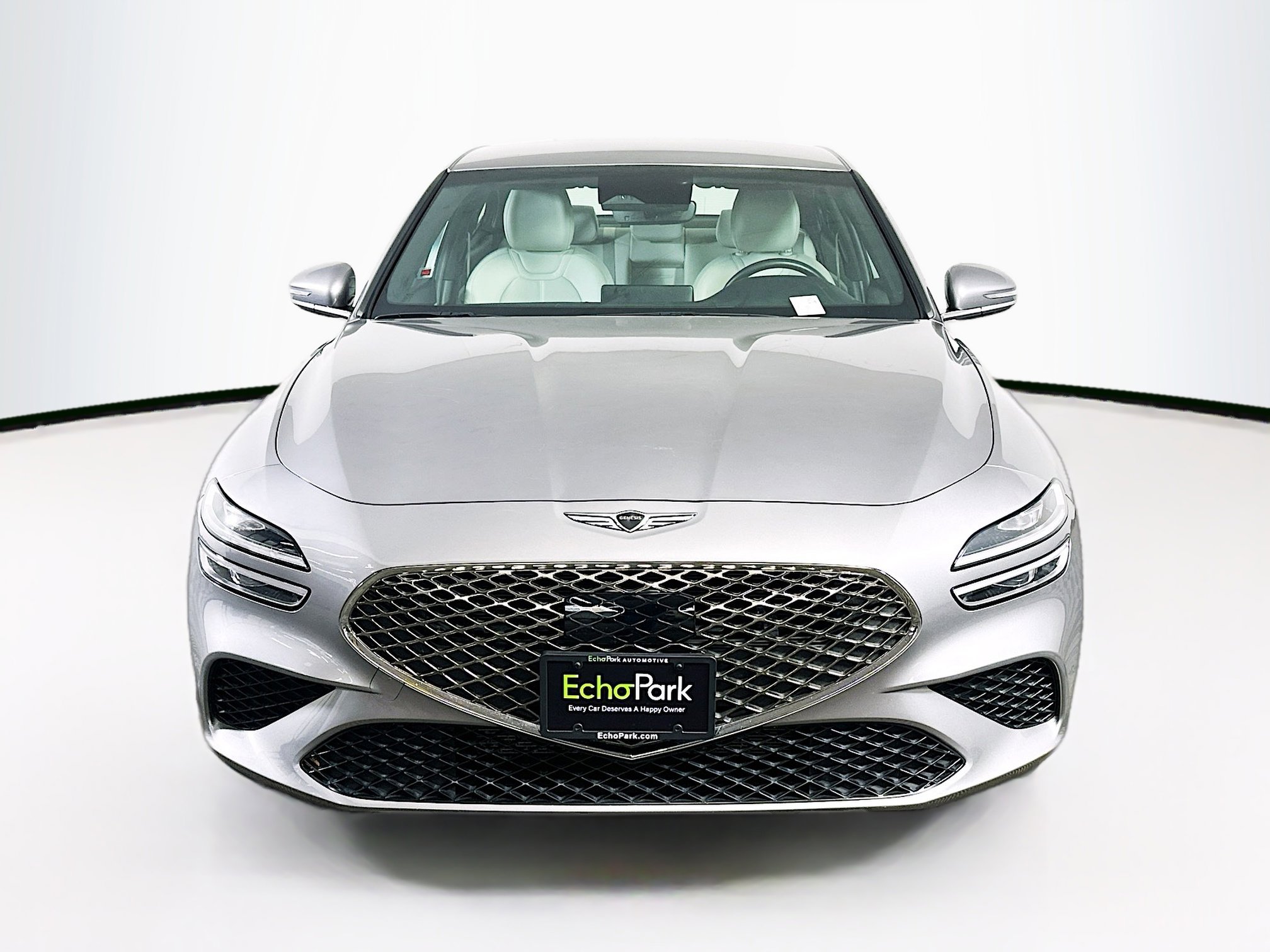 Used 2025 Genesis G70 2.5T image 2