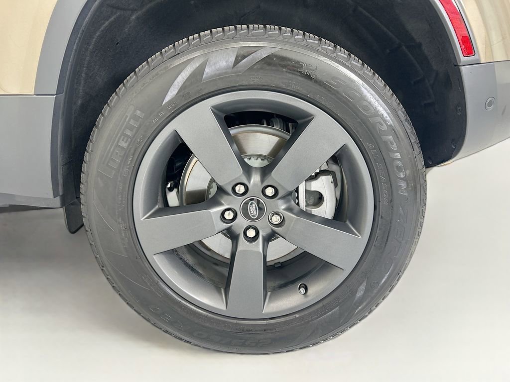 Certified 2025 Land Rover Defender 110 S image 30