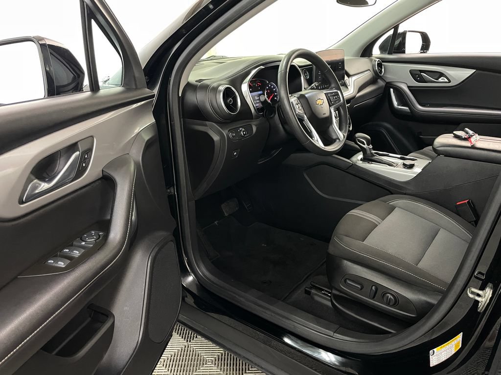 Certified 2023 Chevrolet Blazer LT w/ Midnight/Sport Edition FWD image 19