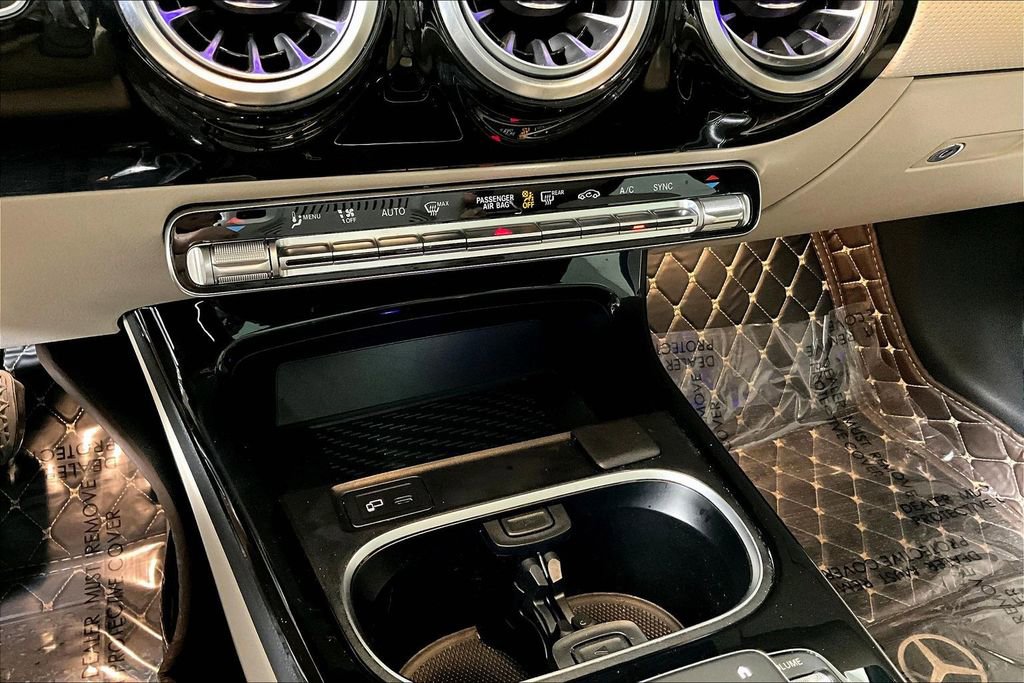 Used 2022 Mercedes-Benz CLA 250 image 33