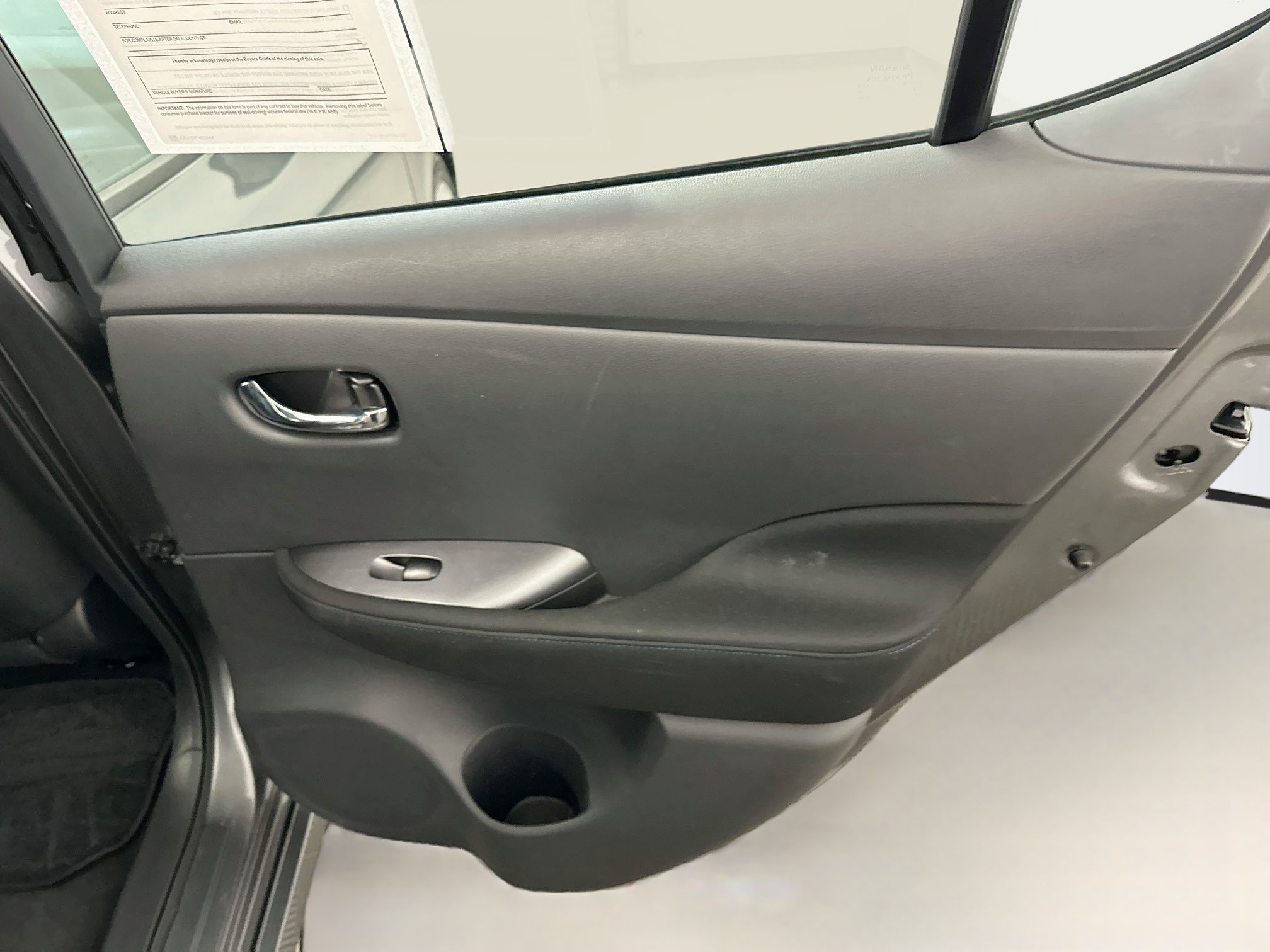 Used 2025 Nissan Leaf S FWD image 30