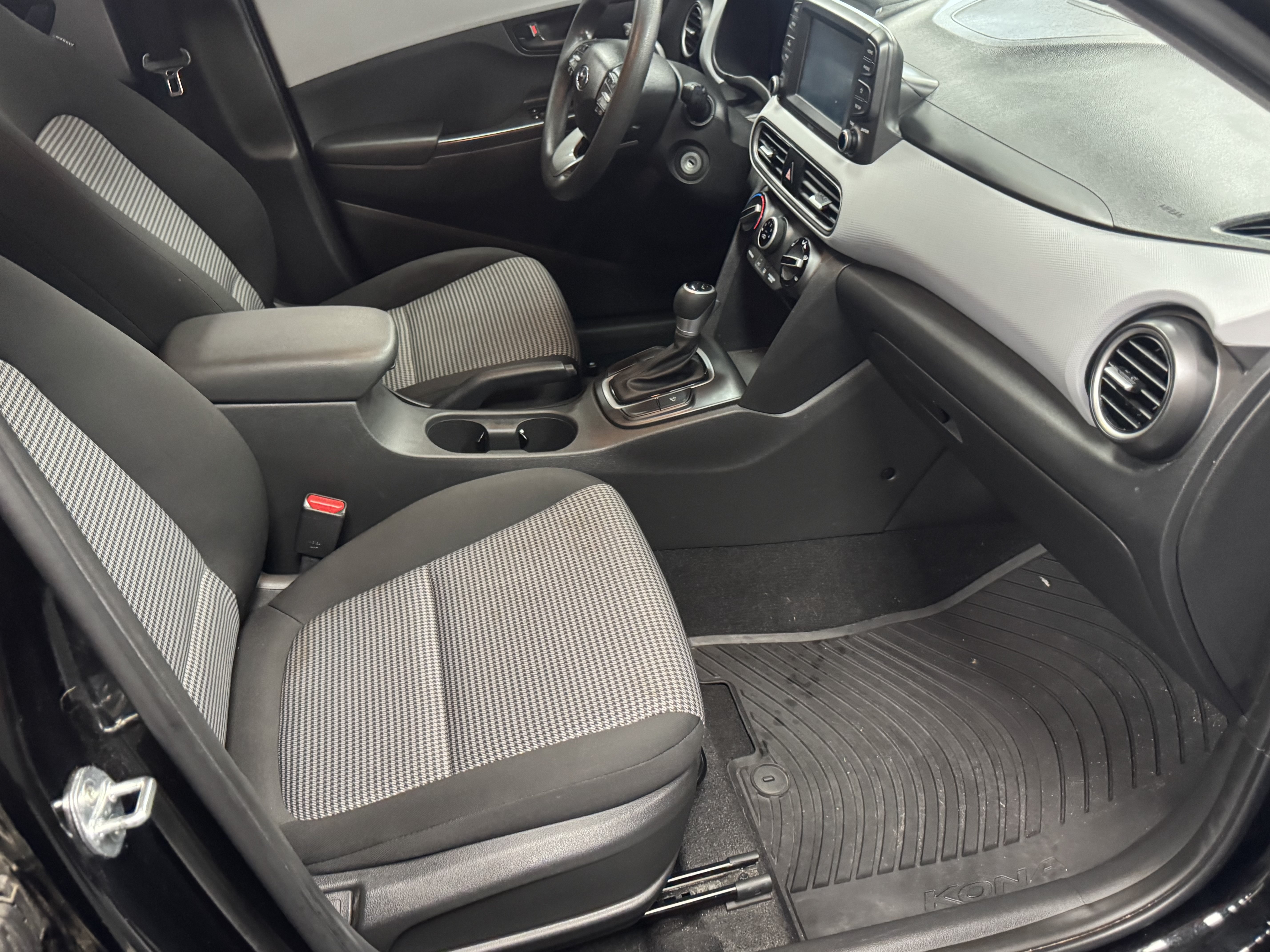 Used 2020 Hyundai Kona SE FWD image 10