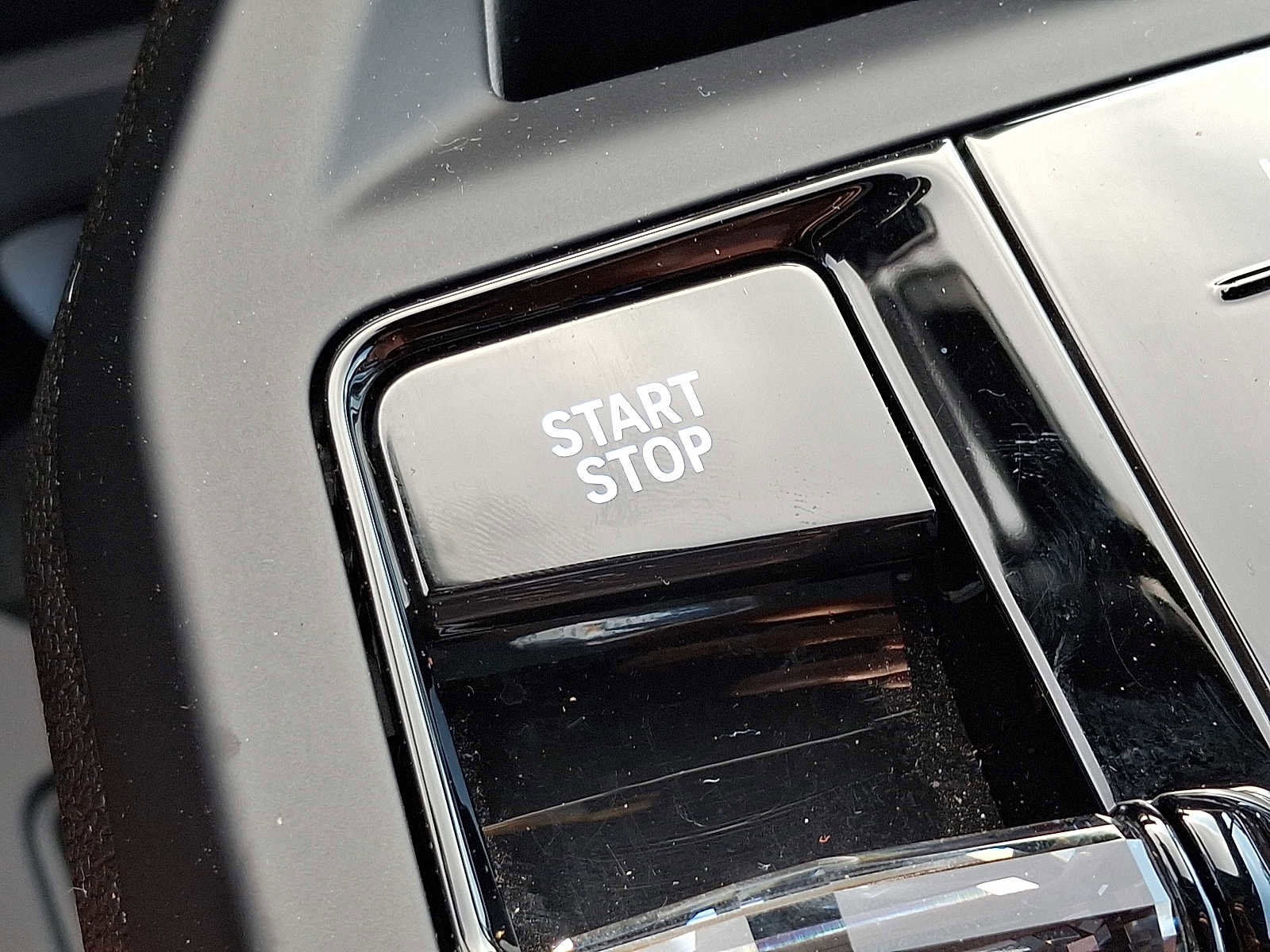 Used 2025 BMW iX M60 image 24