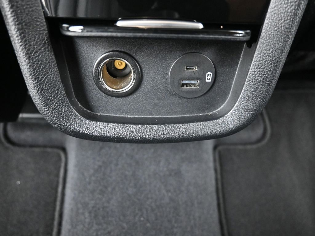 Used 2022 Lincoln Nautilus AWD w/ Premium Package image 30