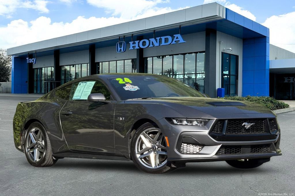Used 2024 Ford Mustang GT Premium image 2