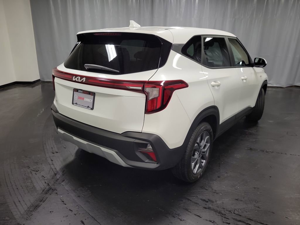 Used 2026 Kia Seltos LX FWD image 8