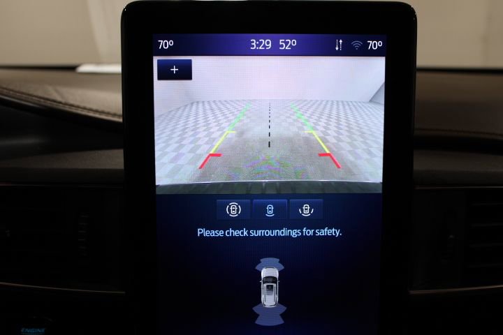 Used 2022 Ford Explorer King Ranch w/ Technology Package image 5