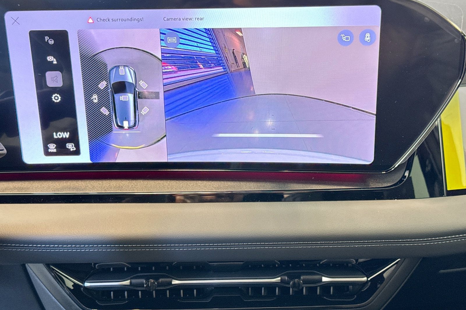 New 2027 Audi Q6 e-tron Premium Plus AWD/4WD image 12