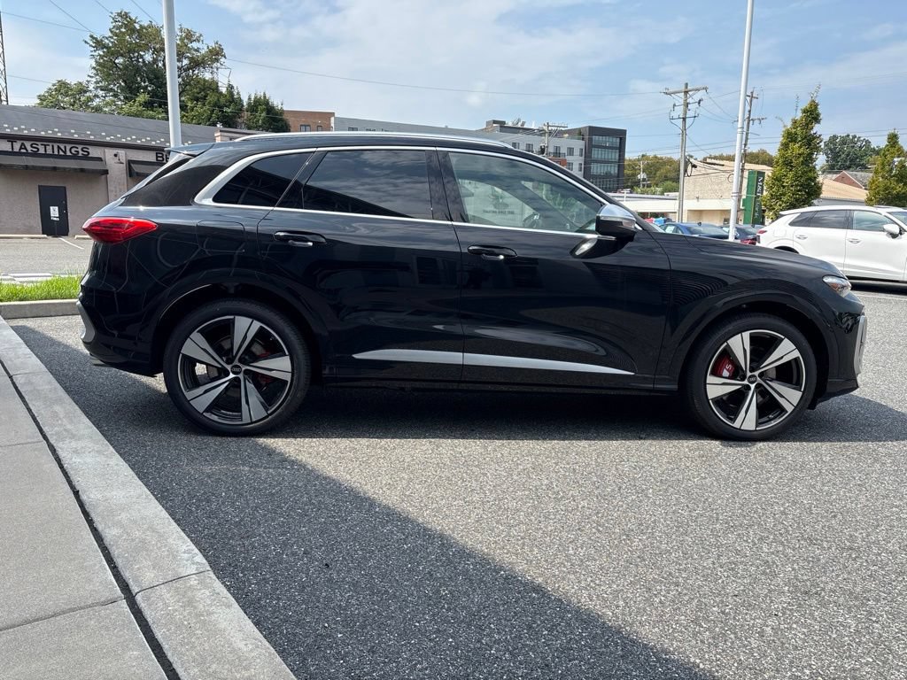 New 2026 Audi SQ5 Premium Plus AWD/4WD image 6